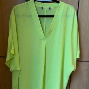Pre-Loved Neon Lime Green Blouse - Women's Large
